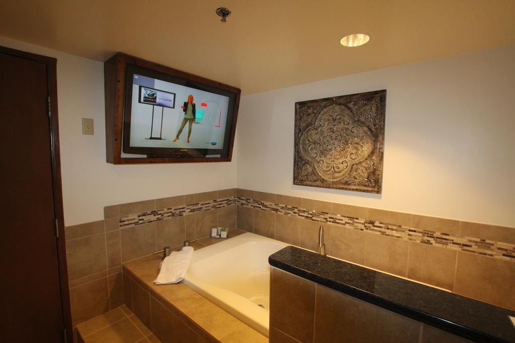 Grand Z Hotel Casino By Red Lion Hotels (Adults Only) سنترال سيتي المظهر الخارجي الصورة